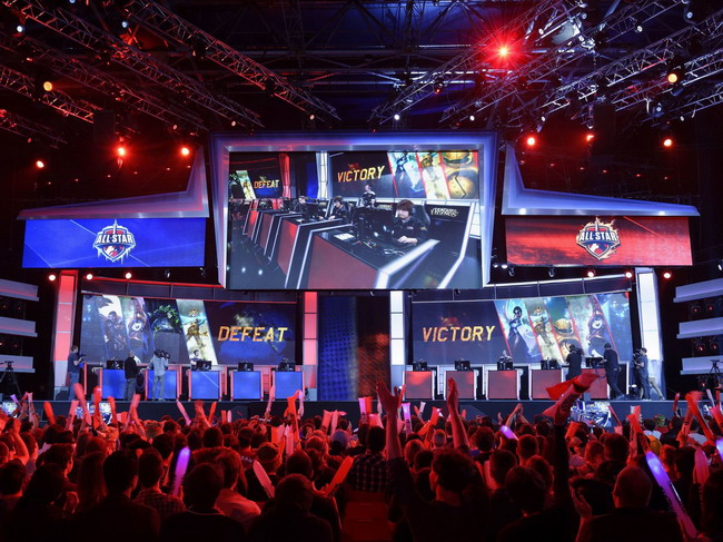 GEN俱乐部发文祝贺小花生生日快乐：Happy Peanut Day！